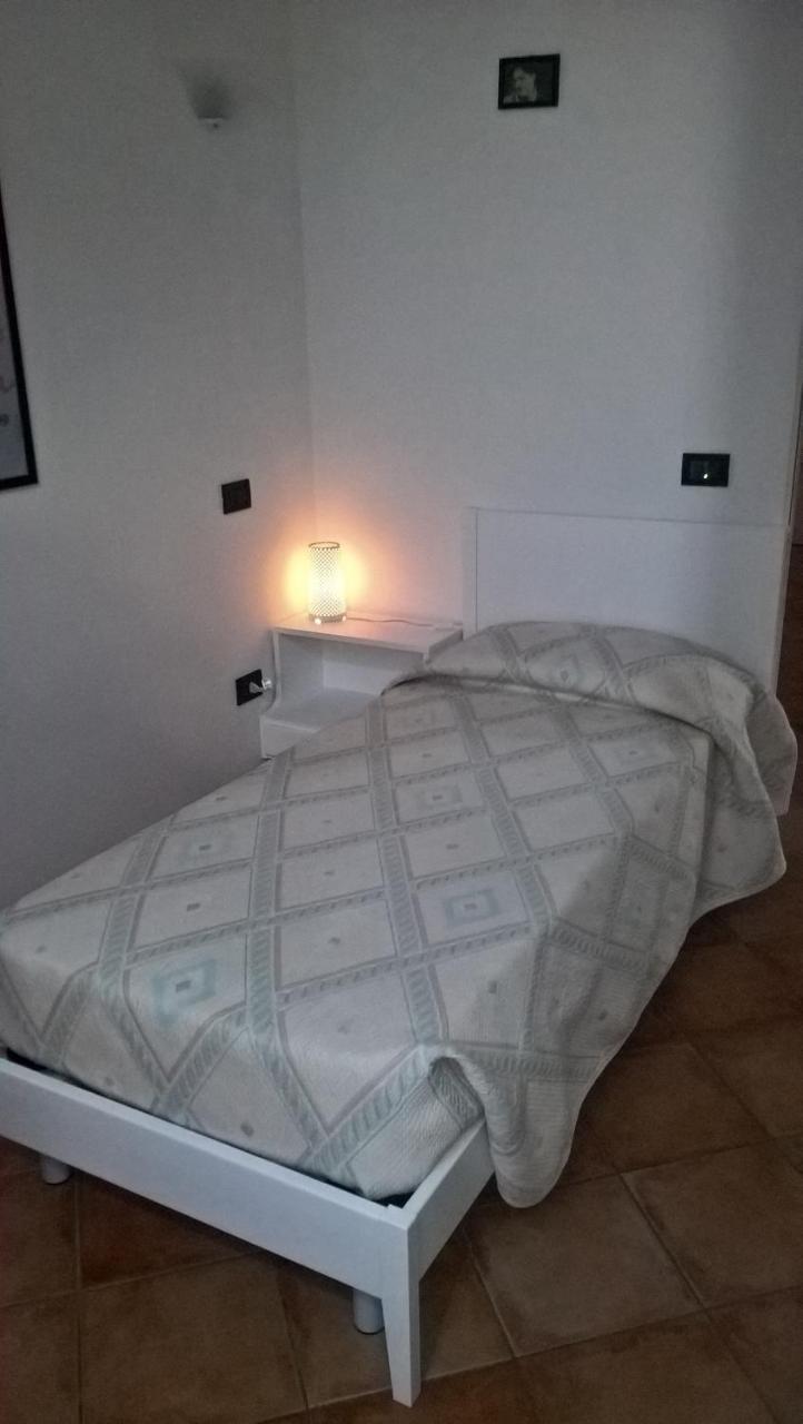 Charlie Chaplin Bed & Breakfast Tamara ภายนอก รูปภาพ